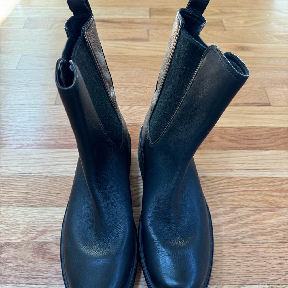 VINCE Camuto Women Brinton boots